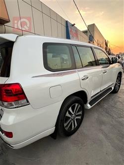 تويوتا لاند كروزر